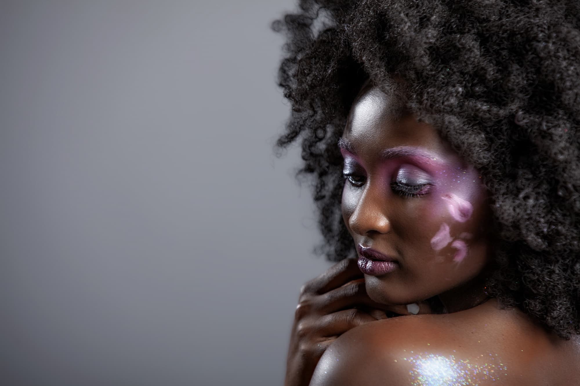 Mode, salon de coiffure, maquillage et soins du visage La Case Secrète — DAKENAYOP GROUP