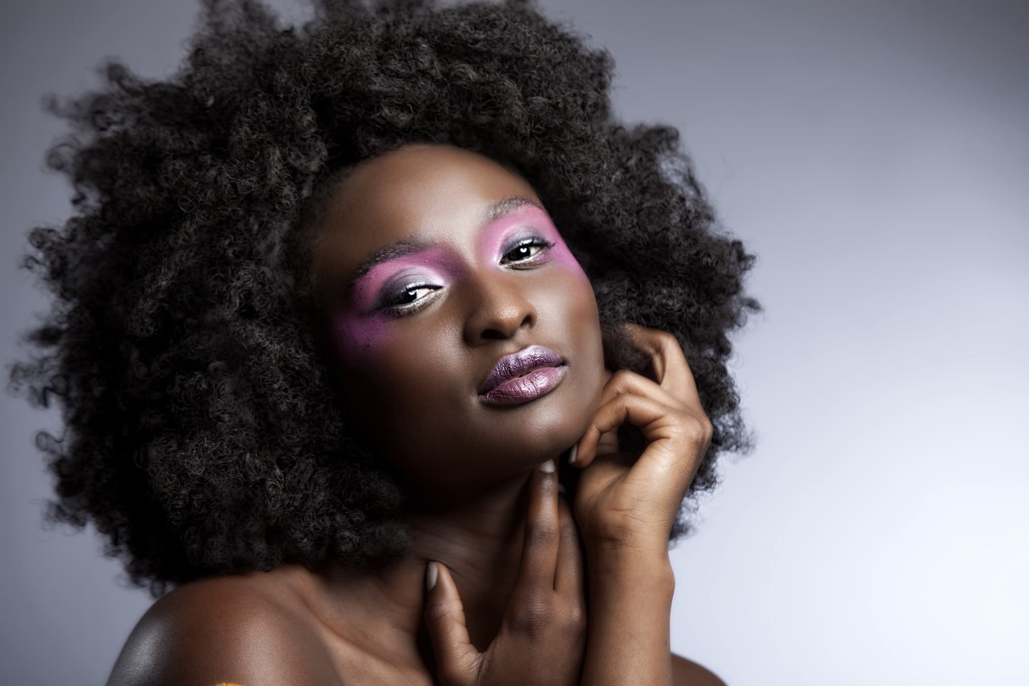 Mode, salon de coiffure, maquillage et soins du visage La Case Secrète — DAKENAYOP GROUP