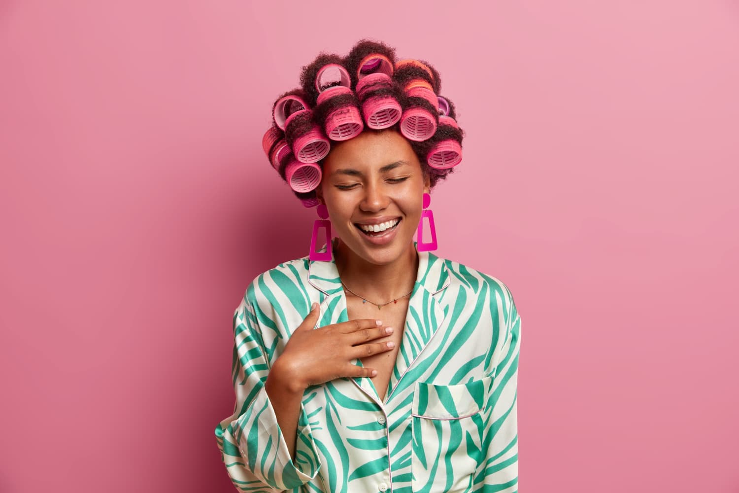 Mode, salon de coiffure, maquillage et soins du visage La Case Secrète — DAKENAYOP GROUP