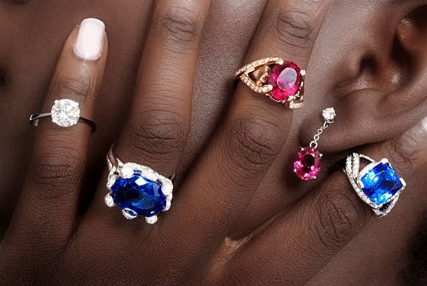 Bijoux et accessoires La Case Secrète — DAKENAYOP GROUP