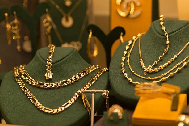 Bijoux et accessoires La Case Secrète — DAKENAYOP GROUP