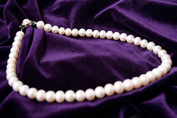 Bijoux et accessoires La Case Secrète — DAKENAYOP GROUP