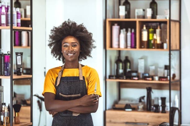 Mode, salon de coiffure, maquillage et soins du visage La Case Secrète — DAKENAYOP GROUP