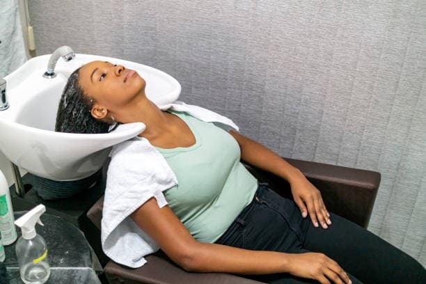 Mode, salon de coiffure, maquillage et soins du visage La Case Secrète — DAKENAYOP GROUP