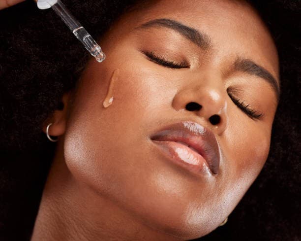 Mode, salon de coiffure, maquillage et soins du visage La Case Secrète — DAKENAYOP GROUP