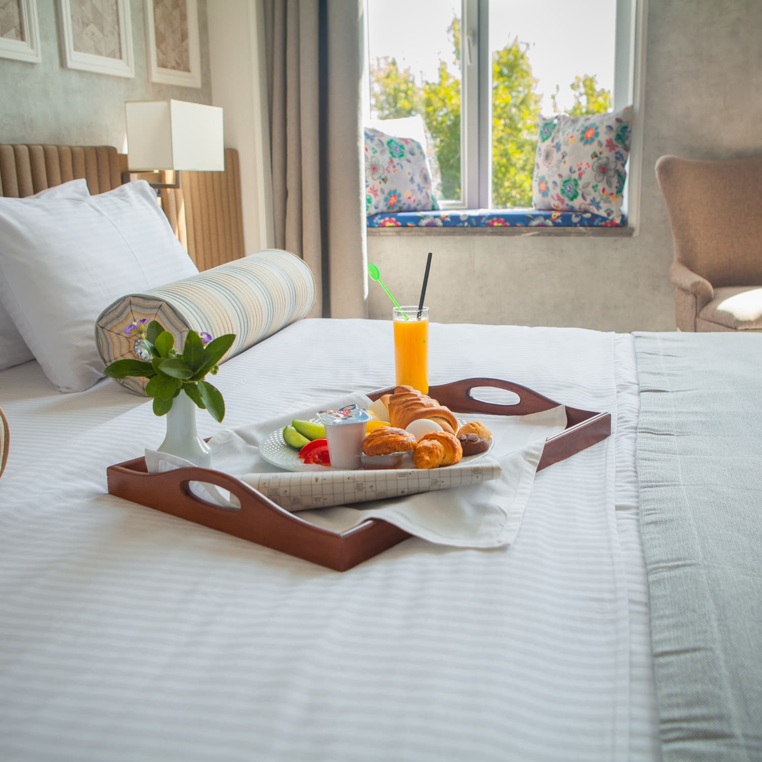 Dakenayop Luxury Suite — DAKENAYOP GROUP