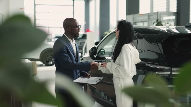 Vente et location de véhicules Congo Solution — DAKENAYOP GROUP